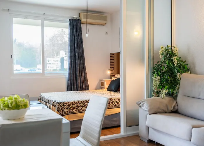 Bayview Old Town 公寓 *